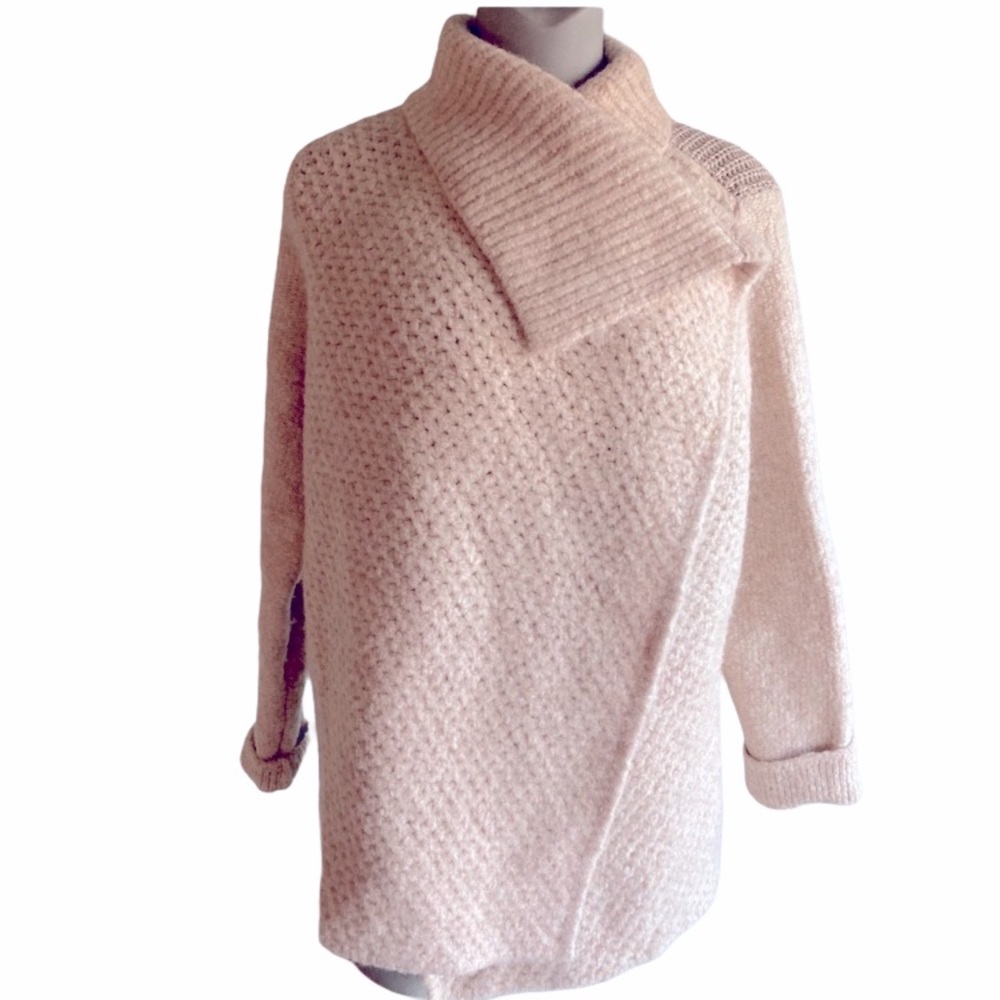 Ann Taylor LOFT Oatmeal/Beige Knit Sweater
